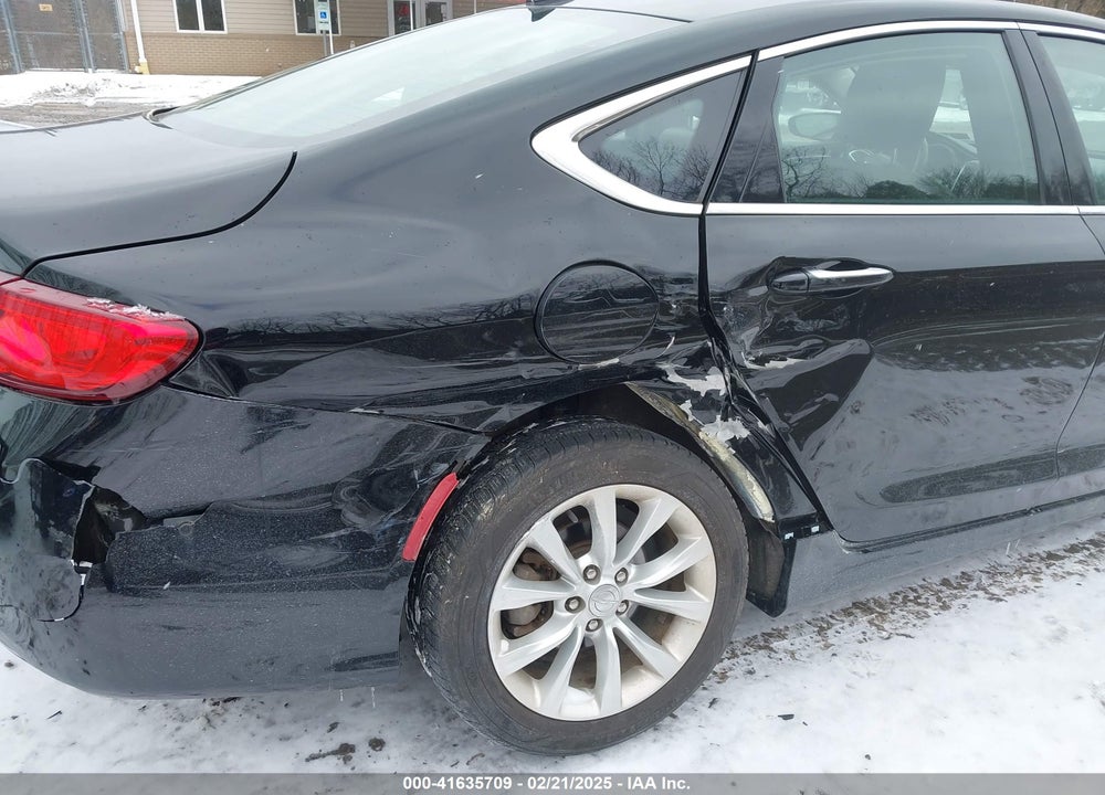 2015 CHRYSLER 200 VIN: 1C3CCCCB2FN752723