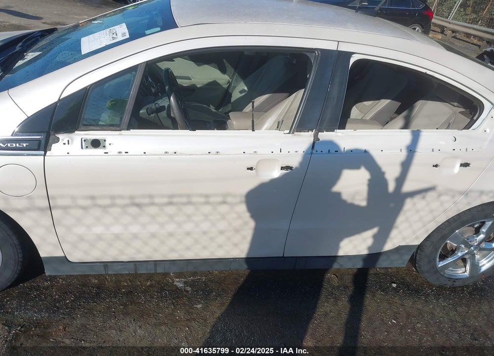 2014 CHEVROLET VOLT VIN: 1G1RD6E44EU133055