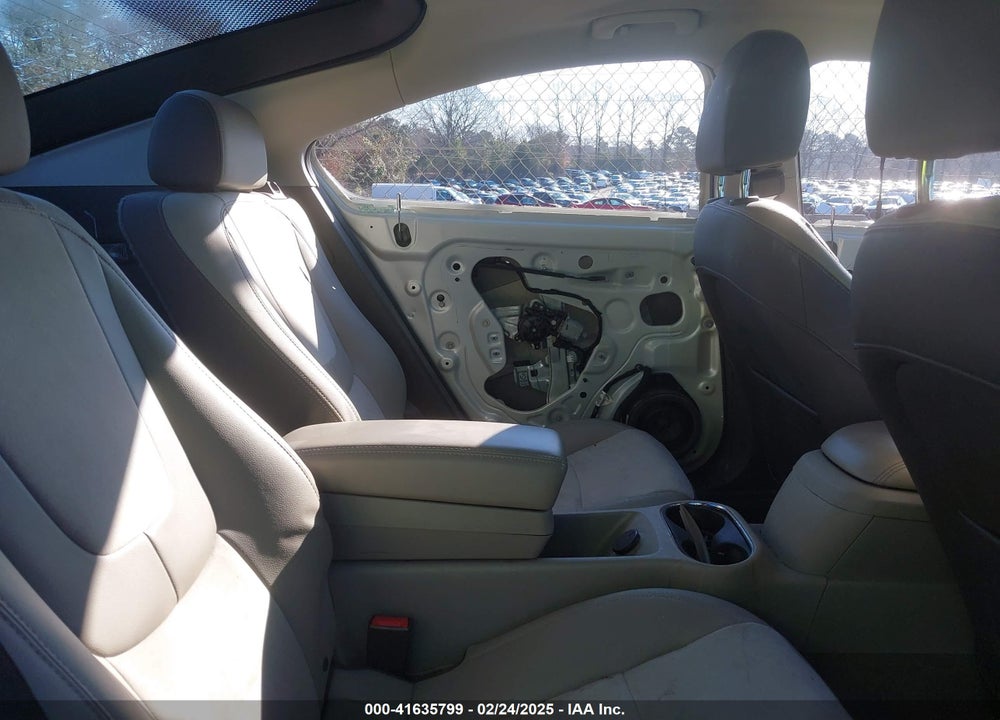 2014 CHEVROLET VOLT VIN: 1G1RD6E44EU133055