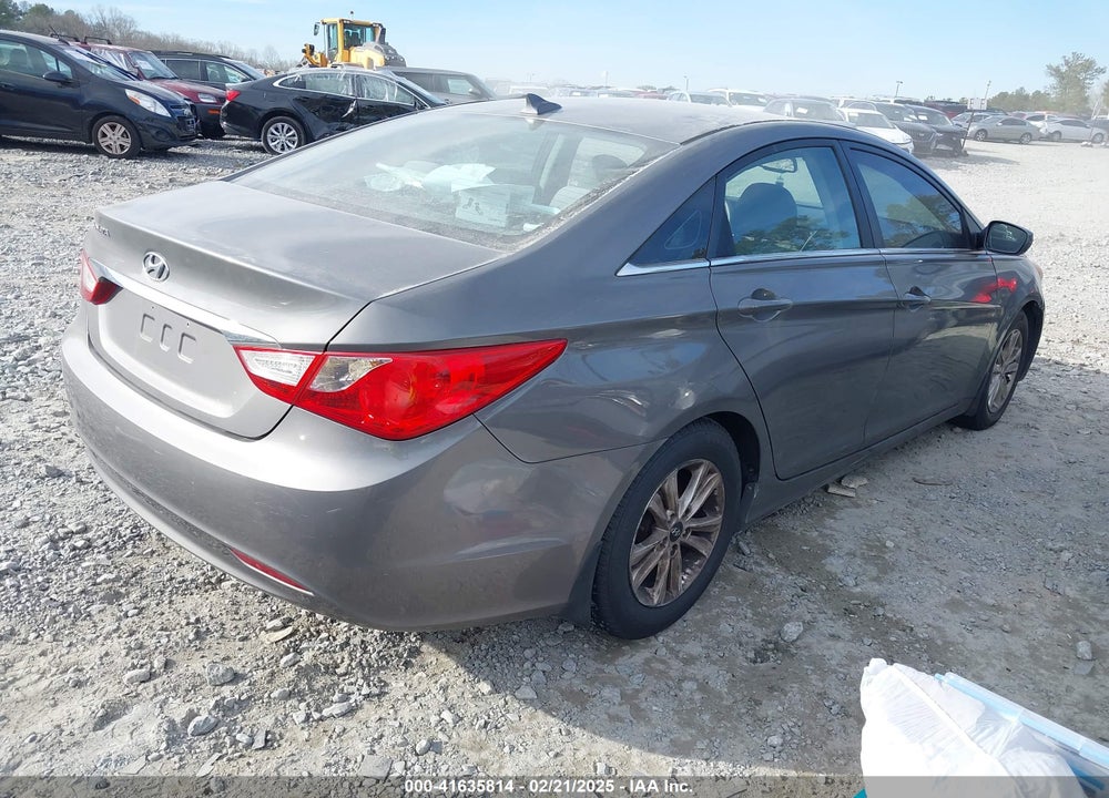 2013 HYUNDAI SONATA VIN: 5NPEB4AC5DH755105