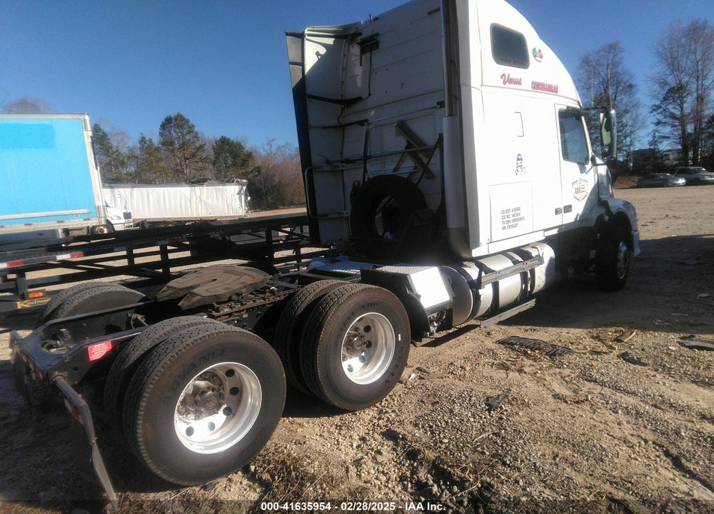 2014 VOLVO VN VNL VIN: 4V4NC9EJ4EN162201