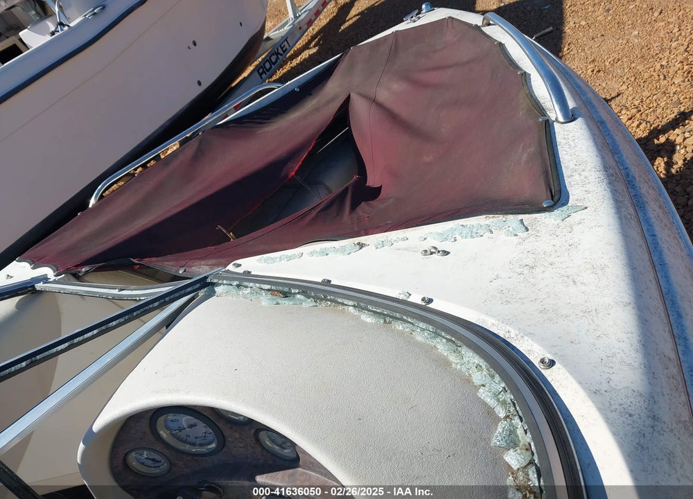 1998 STINGRAY BOAT VIN: PNYUS9ZJK798