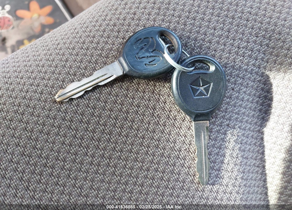 2001 DODGE CARAVAN SE VIN: 1B4GP25BX1B239669