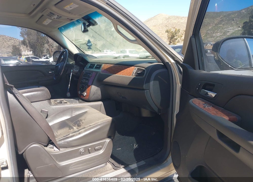 2007 CHEVROLET TAHOE LTZ VIN: 1GNFC13J17R234222