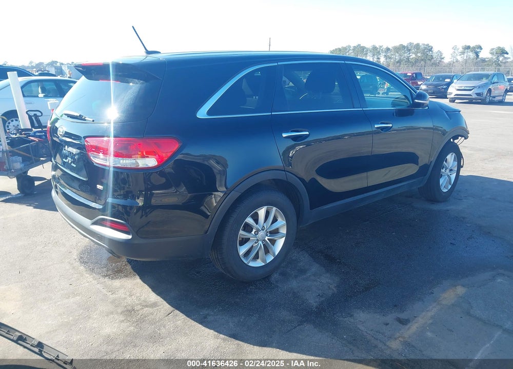 2016 KIA SORENTO 2.4L L VIN: 5XYPG4A37GG185520