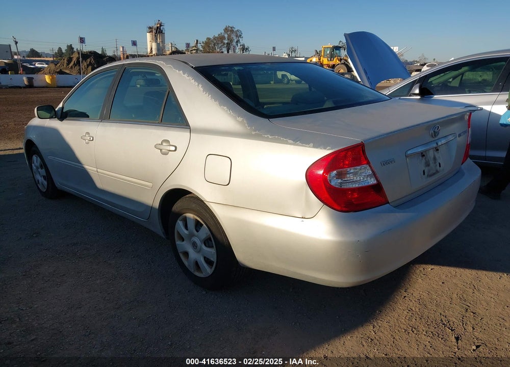 2003 TOYOTA CAMRY LE VIN: 4T1BE32K33U683928