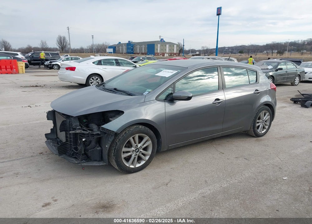 2016 KIA FORTE 5-DOOR VIN: KNAFK5A80G5620847