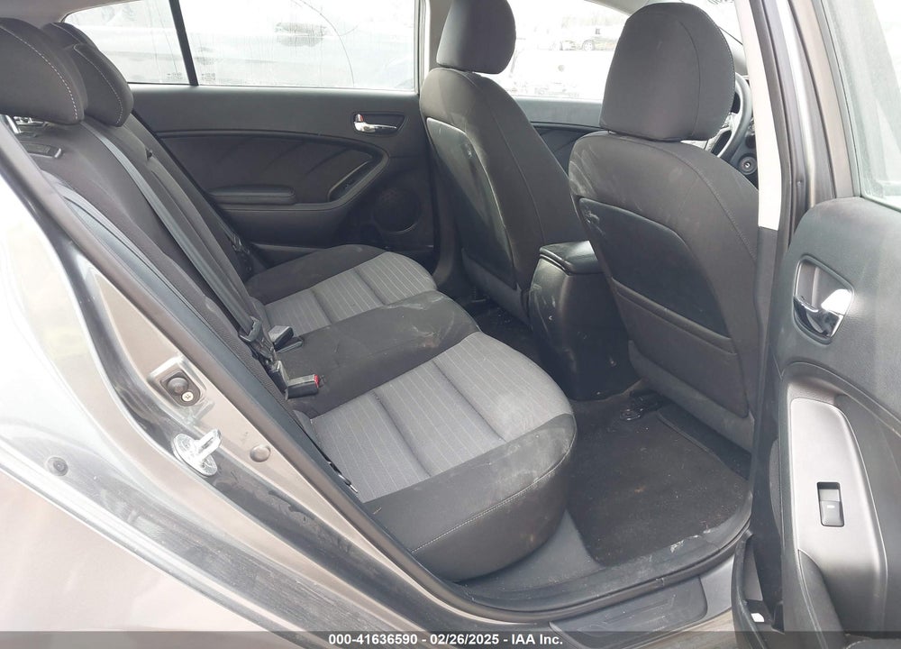 2016 KIA FORTE 5-DOOR VIN: KNAFK5A80G5620847