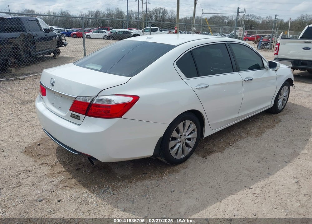 2014 HONDA ACCORD VIN: 1HGCR2F85EA088719