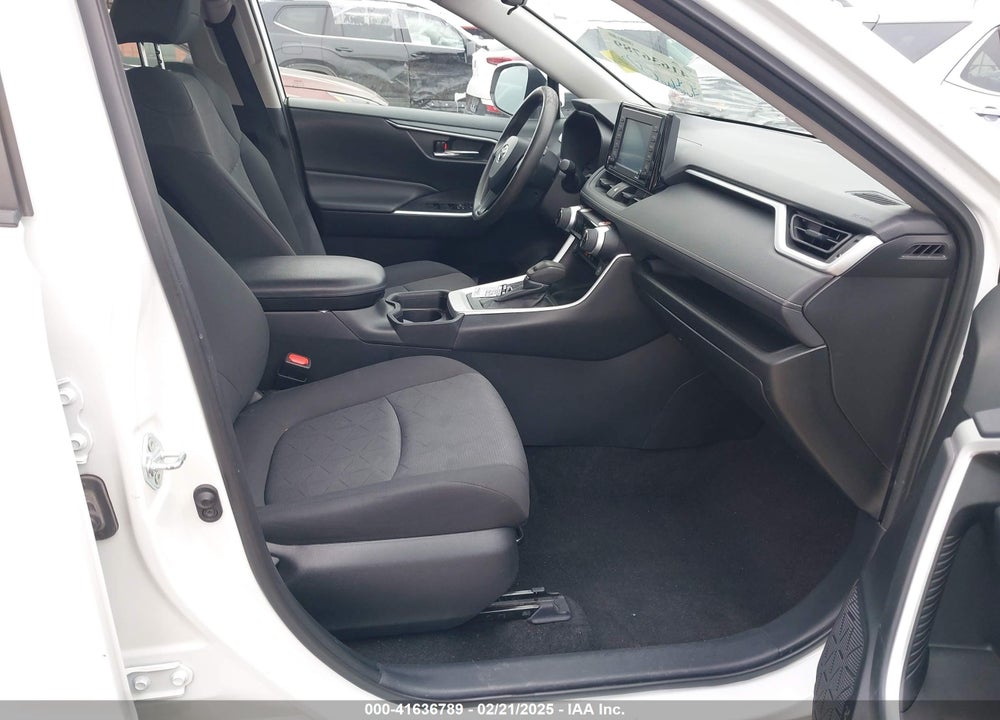 2021 TOYOTA RAV4 XLE VIN: 2T3W1RFV7MW137730