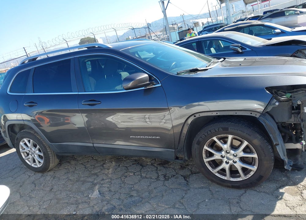 2016 JEEP CHEROKEE VIN: 1C4PJLCB6GW184748