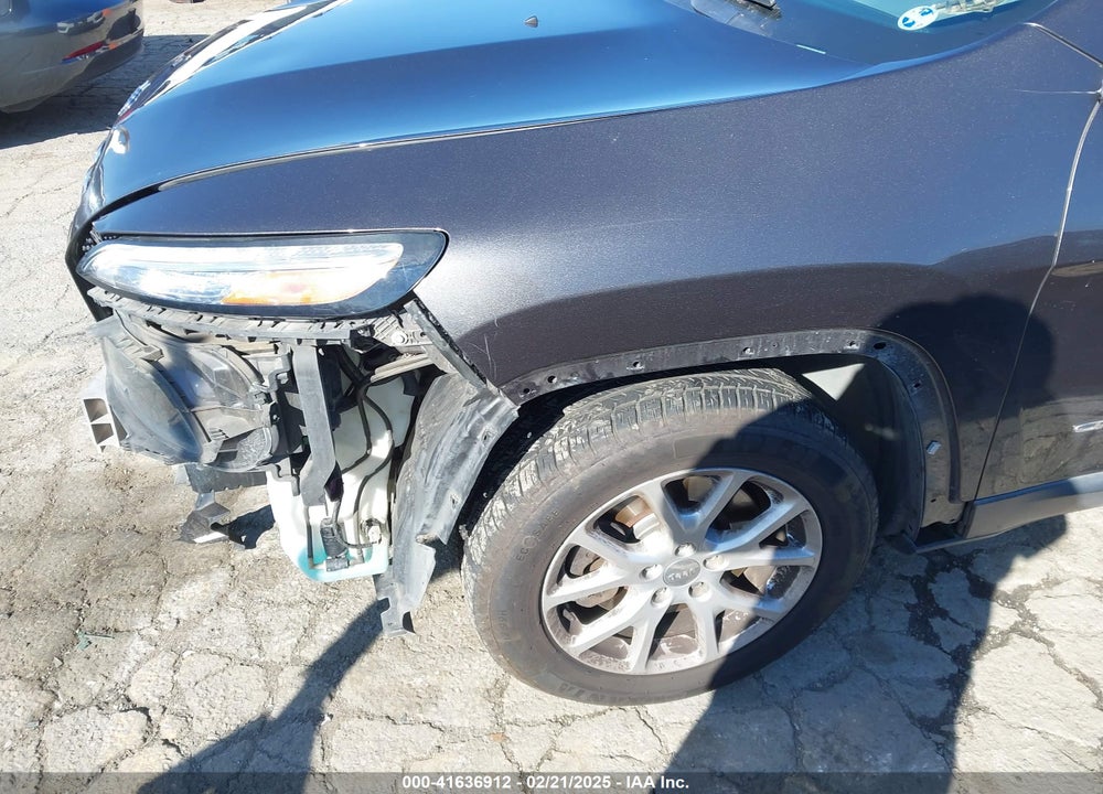 2016 JEEP CHEROKEE VIN: 1C4PJLCB6GW184748