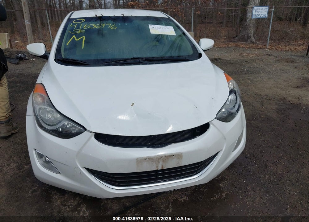 2013 HYUNDAI ELANTRA VIN: 5NPDH4AE1DH203130