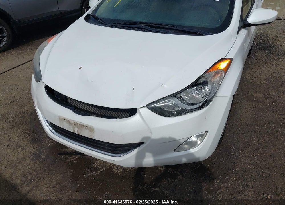 2013 HYUNDAI ELANTRA VIN: 5NPDH4AE1DH203130