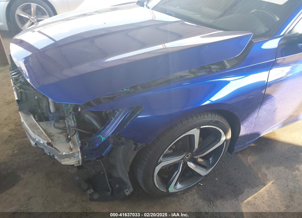 2018 HONDA ACCORD VIN: 1HGCV1F30JA125843