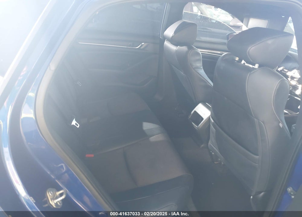 2018 HONDA ACCORD VIN: 1HGCV1F30JA125843