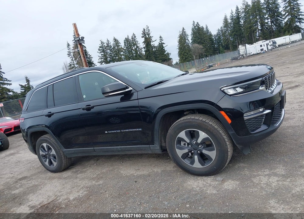 2024 JEEP GRAND CHEROKEE 4XE VIN: 1C4RJYB67RC158495