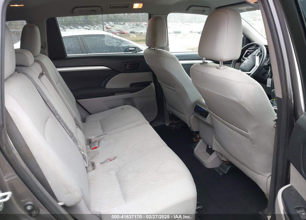 2015 TOYOTA HIGHLANDER LE V6 VIN: 5TDZKRFH7FS098047