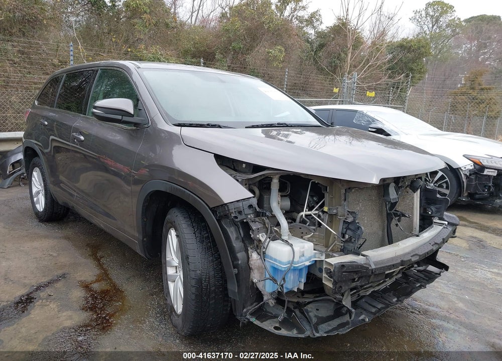 2015 TOYOTA HIGHLANDER LE V6 VIN: 5TDZKRFH7FS098047