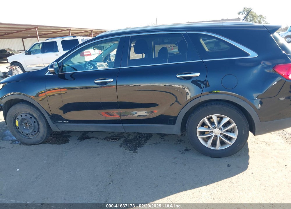 2016 KIA SORENTO 3.3L LX VIN: 5XYPGDA5XGG175646