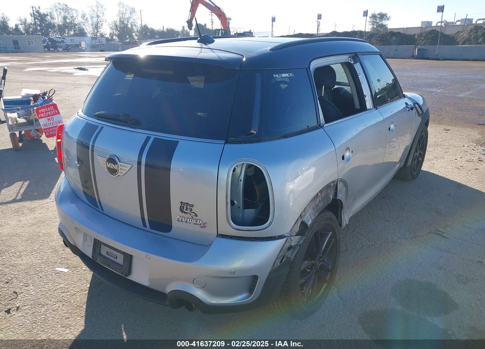 2013 MINI COUNTRYMAN COOPER S VIN: WMWZC5C58DWP30774