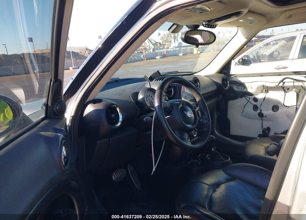 2013 MINI COUNTRYMAN COOPER S VIN: WMWZC5C58DWP30774