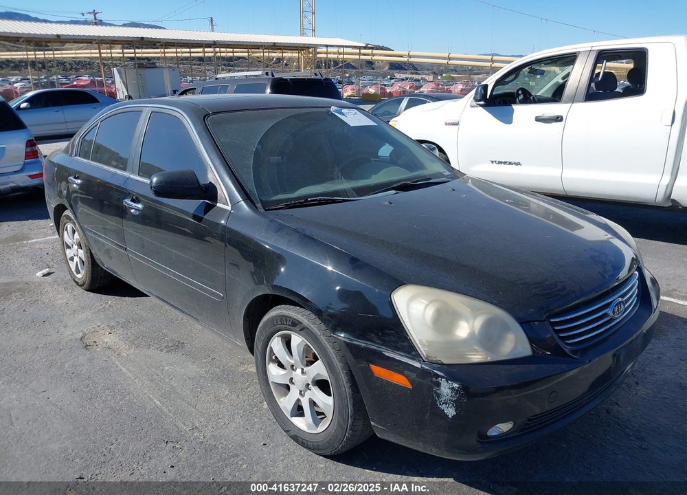 2007 KIA OPTIMA VIN: KNAGE124175095989