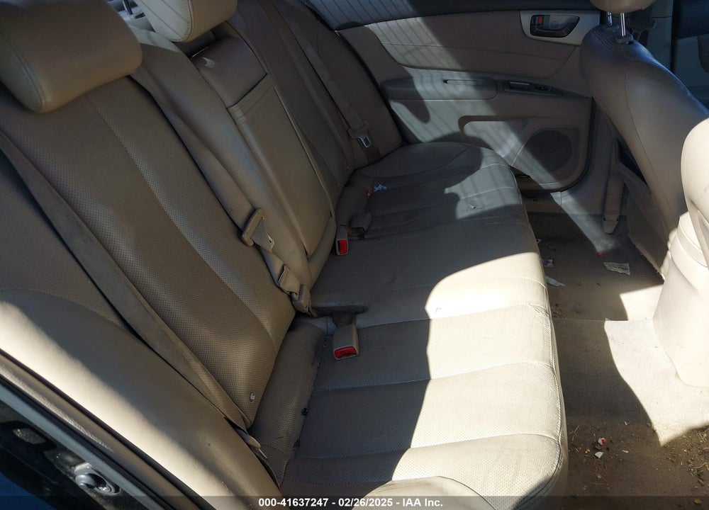 2007 KIA OPTIMA VIN: KNAGE124175095989