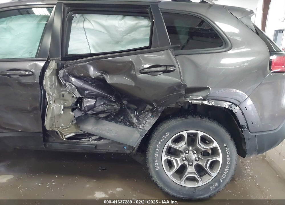 2020 JEEP CHEROKEE TRAILHAWK 4X4 VIN: 1C4PJMBX6LD651692
