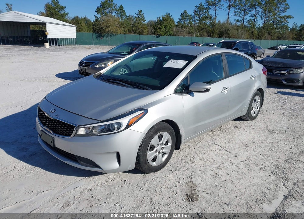 2017 KIA FORTE VIN: 3KPFL4A76HE088740