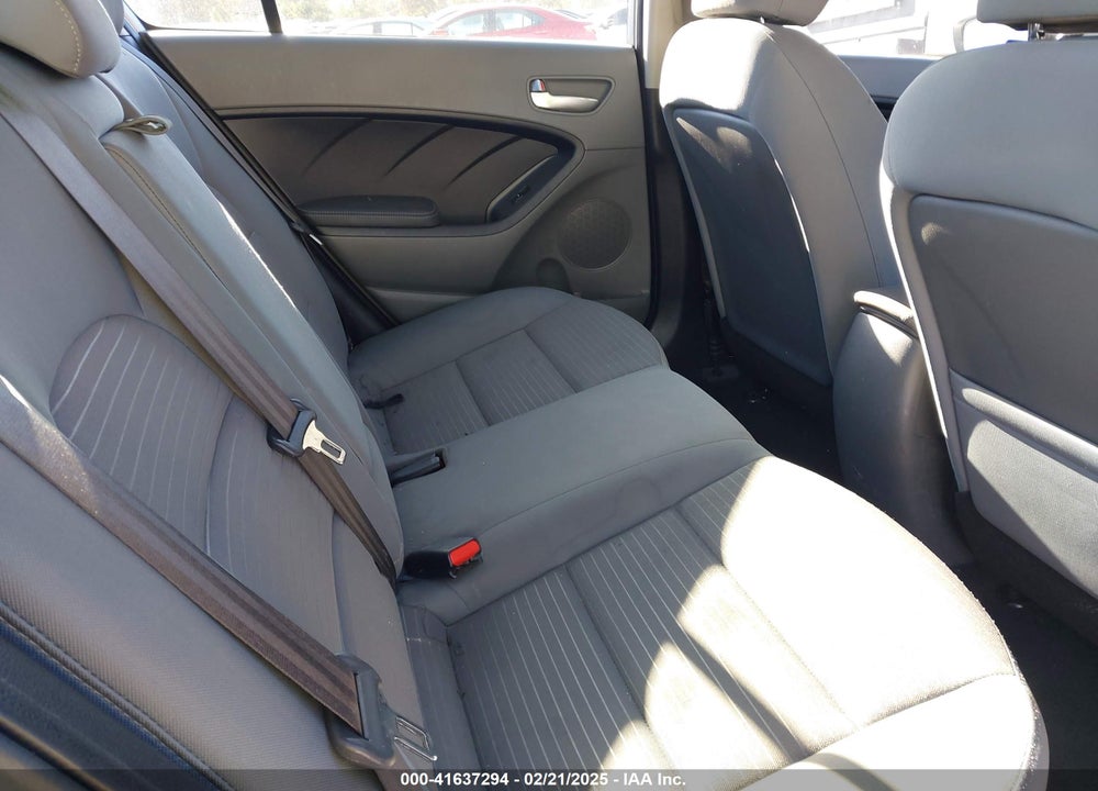 2017 KIA FORTE VIN: 3KPFL4A76HE088740