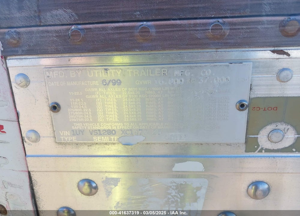 1999 UTILITY TRAILER MFG UNKNOWN VIN: 1UYVS1280XC147325