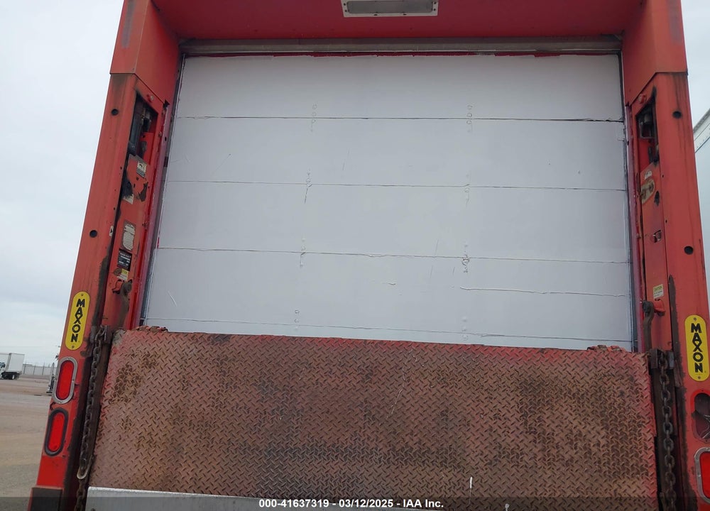 1999 UTILITY TRAILER MFG UNKNOWN VIN: 1UYVS1280XC147325