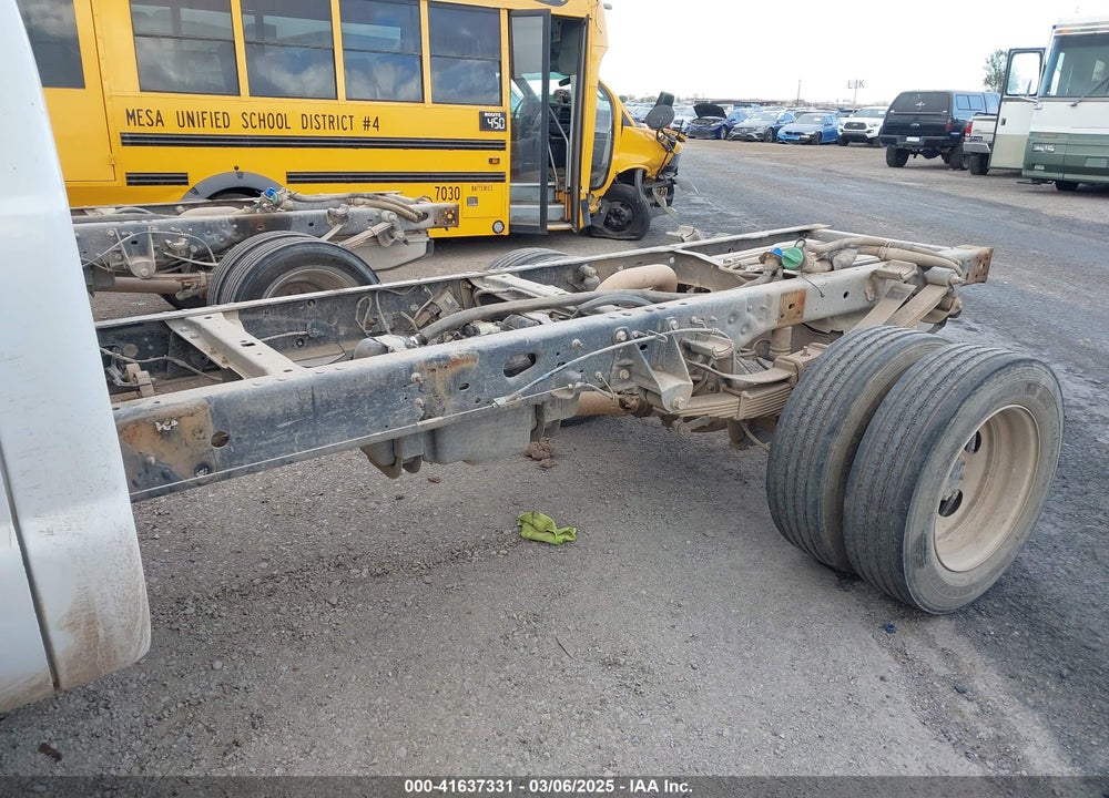 2016 FORD F-450 CHASSIS XL VIN: 1FDUF4GT3GED42090