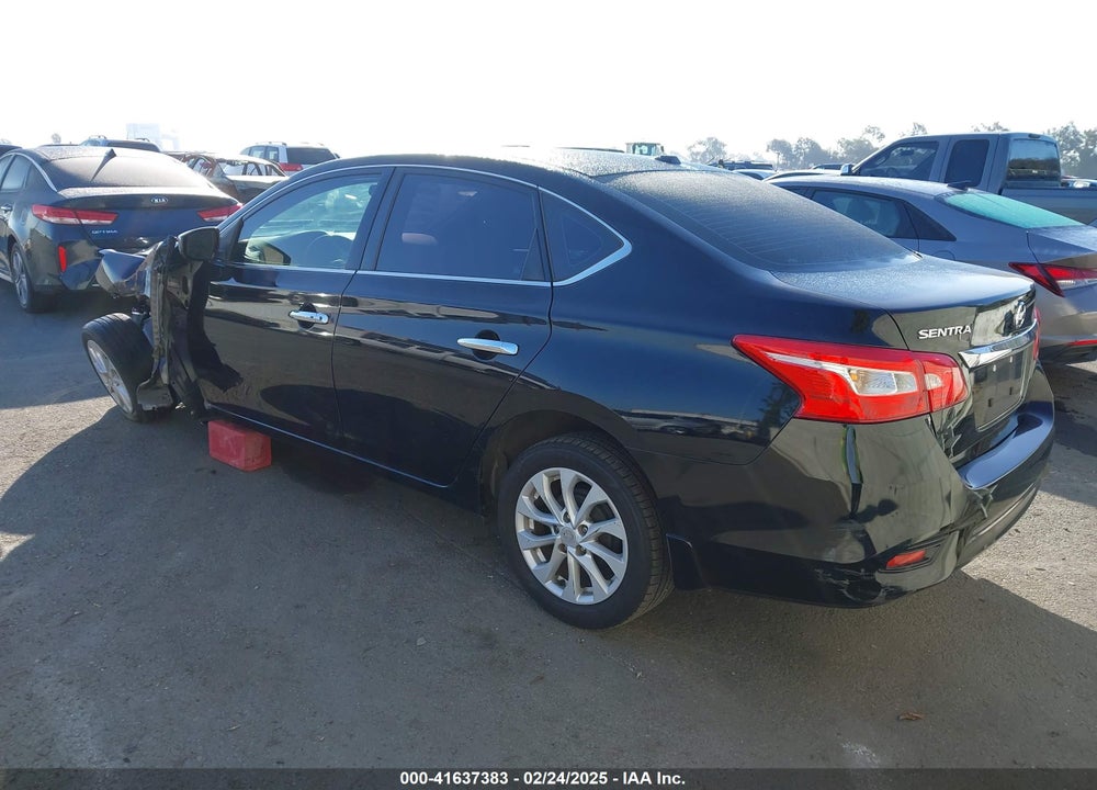 2018 NISSAN SENTRA VIN: 3N1AB7AP5JL632180