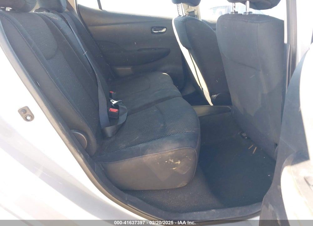 2016 NISSAN LEAF VIN: 1N4AZ0CP2GC301855
