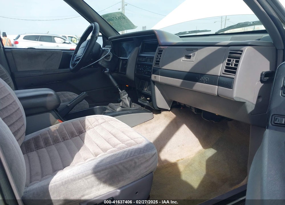 1994 JEEP GRAND CHEROKEE LAREDO VIN: 1J4GZ58SXRC279681