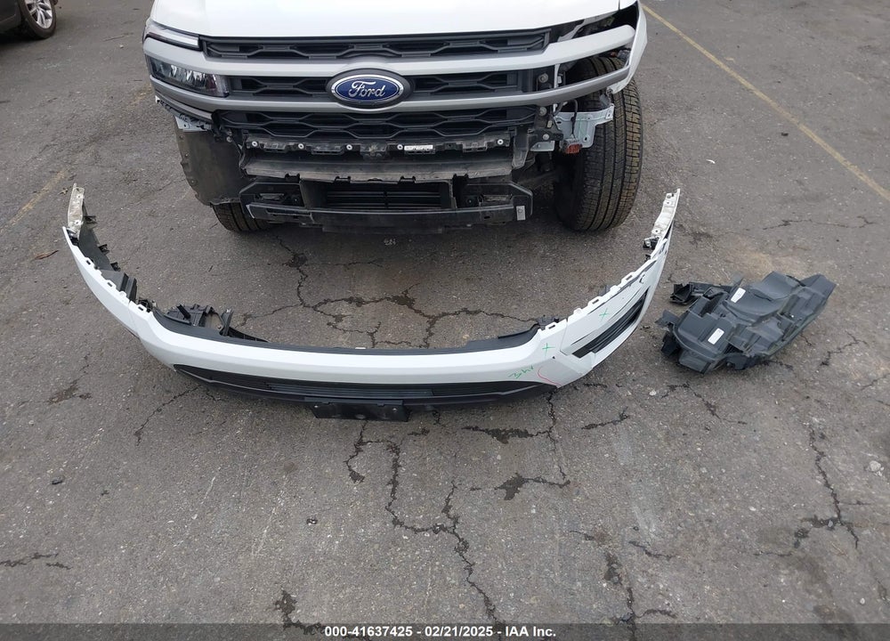 2024 FORD EXPEDITION XLT VIN: 1FMJU1J84REA58840