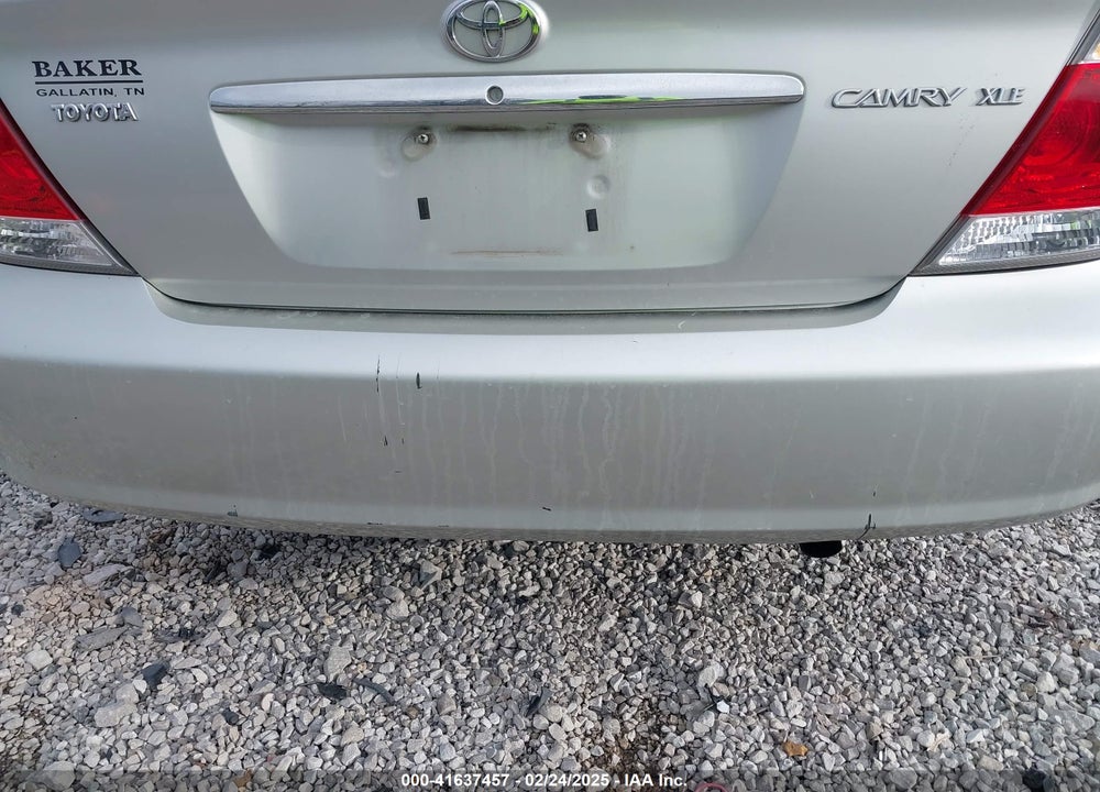 2005 TOYOTA CAMRY XLE VIN: 4T1BE32K95U945681