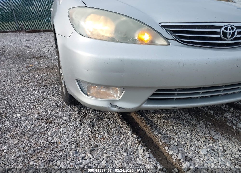 2005 TOYOTA CAMRY XLE VIN: 4T1BE32K95U945681