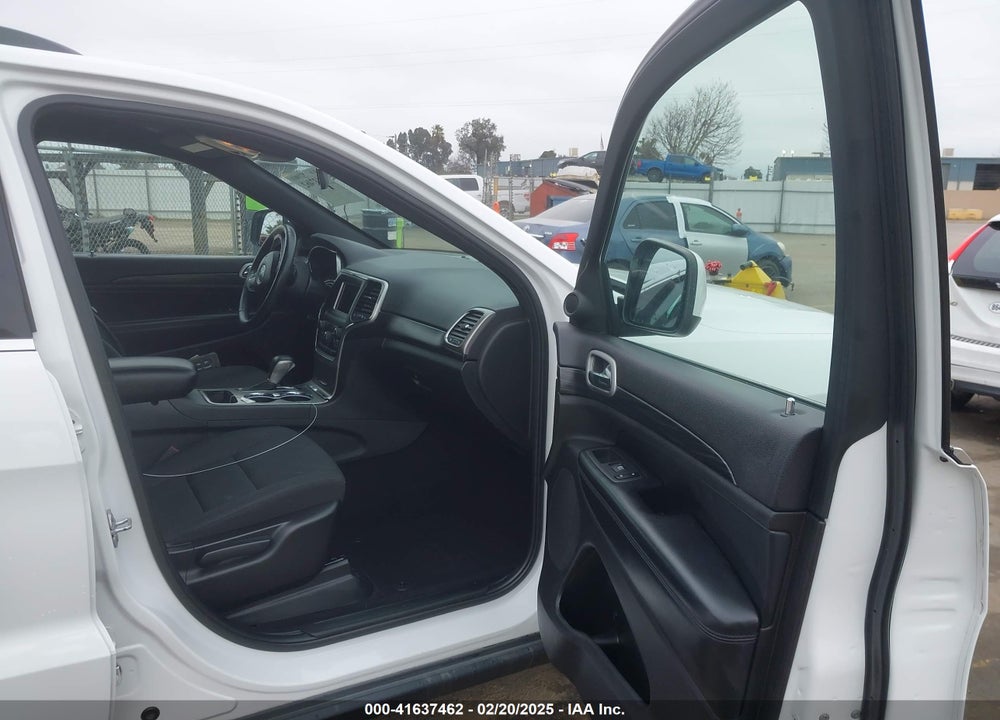 2019 JEEP GRAND CHEROKEE LAREDO E 4X2 VIN: 1C4RJEAG0KC698608