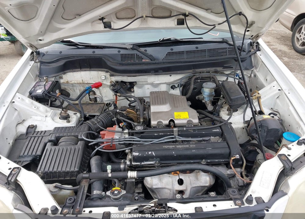2000 HONDA CR-V LX VIN: JHLRD1840YC027995