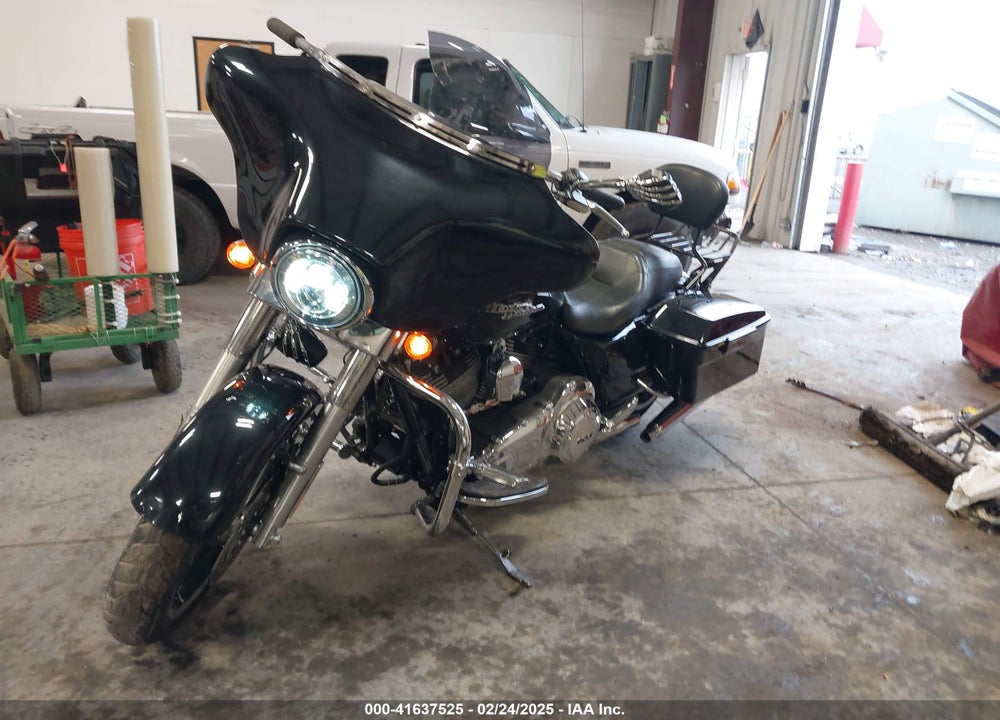 2013 HARLEY-DAVIDSON FLHX STREET GLIDE VIN: 1HD1KBM18DB602019