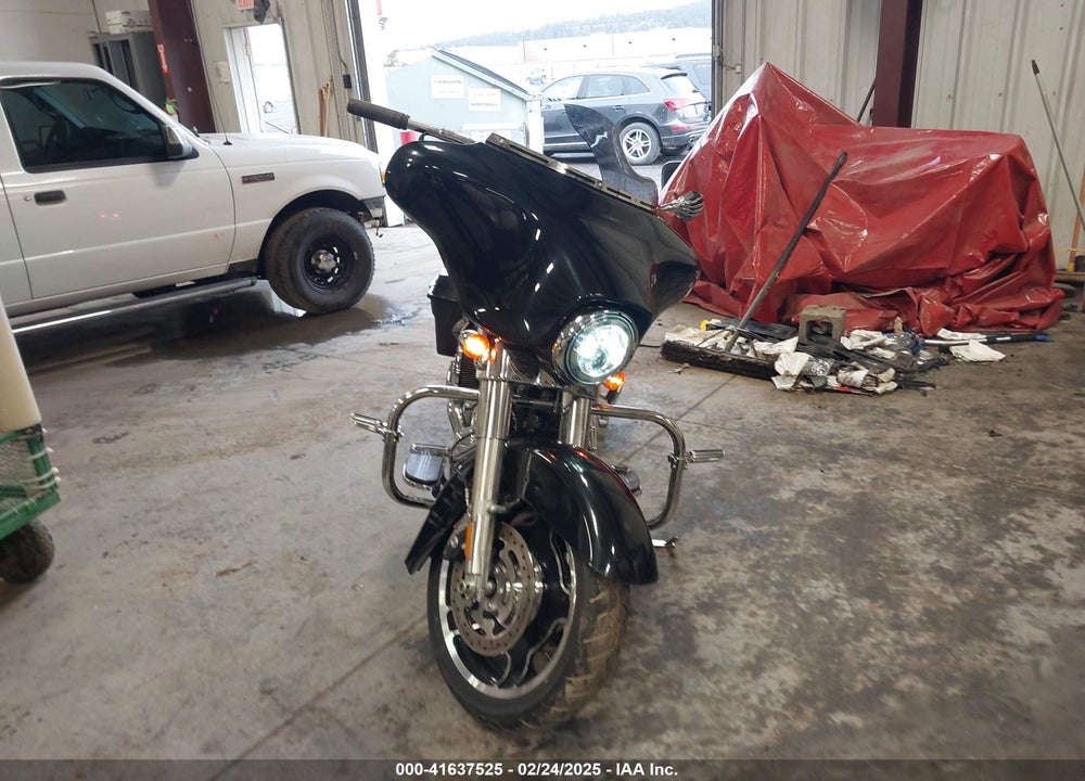 2013 HARLEY-DAVIDSON FLHX STREET GLIDE VIN: 1HD1KBM18DB602019