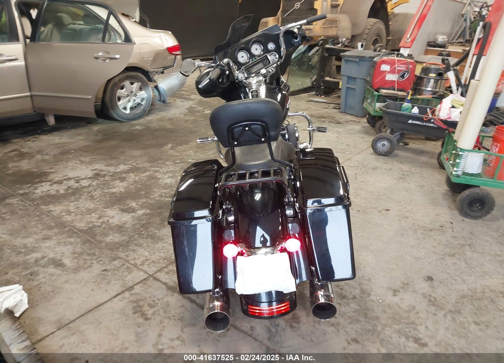 2013 HARLEY-DAVIDSON FLHX STREET GLIDE VIN: 1HD1KBM18DB602019