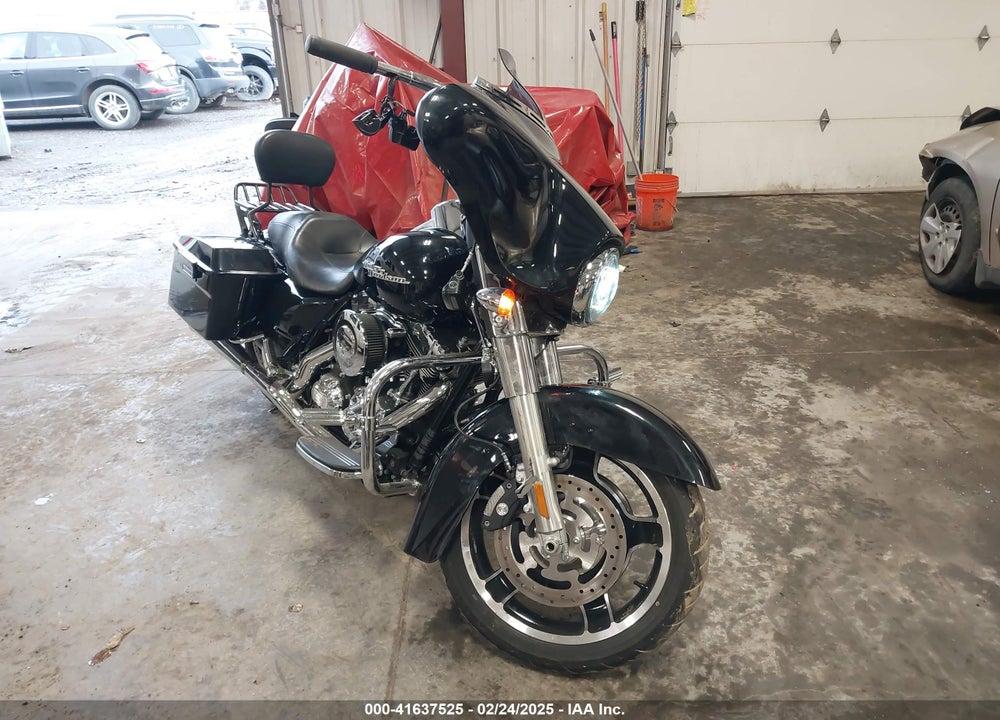 2013 HARLEY-DAVIDSON FLHX STREET GLIDE VIN: 1HD1KBM18DB602019