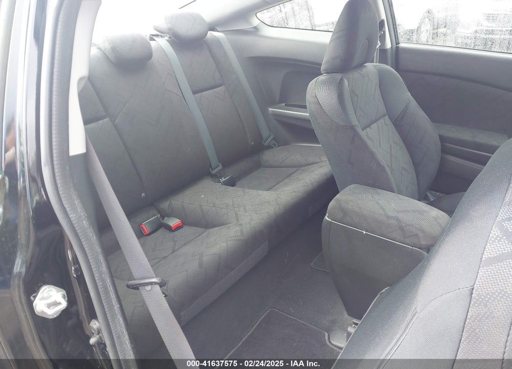 2013 HONDA CIVIC LX VIN: 2HGFG3B52DH502026