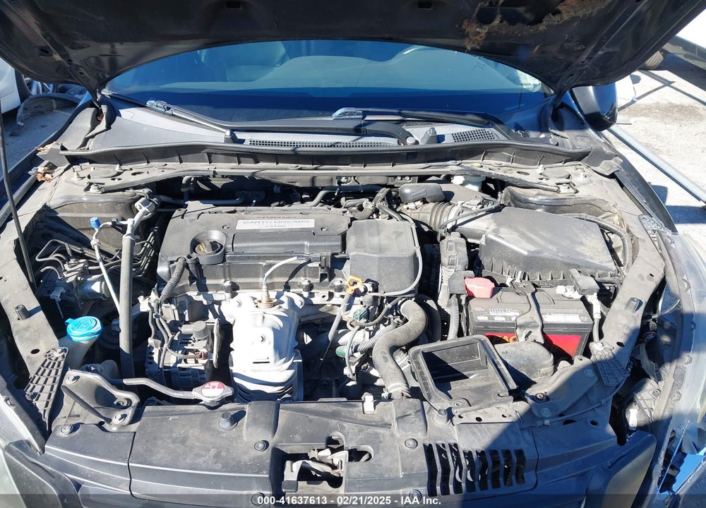 2015 HONDA ACCORD VIN: 1HGCR2F88FA037684