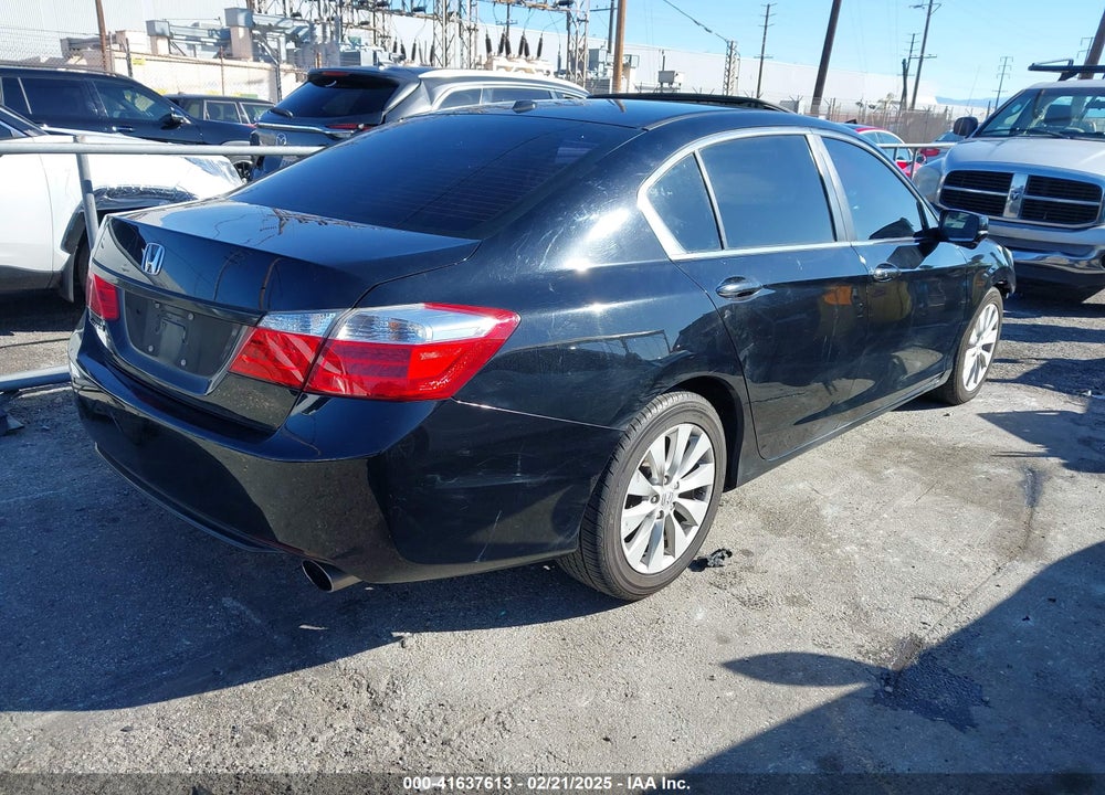 2015 HONDA ACCORD VIN: 1HGCR2F88FA037684