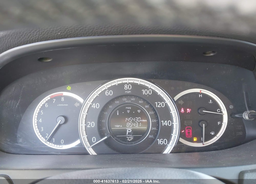 2015 HONDA ACCORD VIN: 1HGCR2F88FA037684